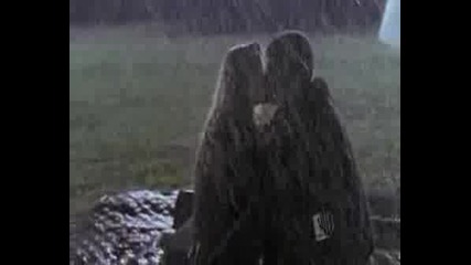 One Tree Hill : Kiss Me