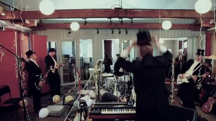 The Hives - Go Right Ahead