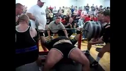 World Record Ryan Kennelly benches 1070