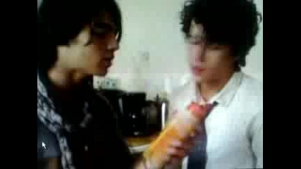 Dc Games Outtakes Feat Joe Jonas & Michael Seater