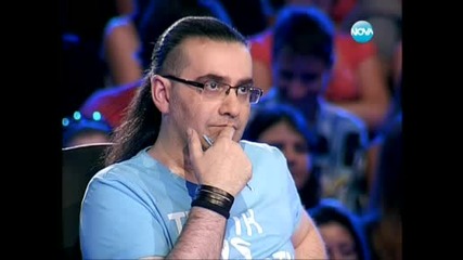 Жена Буквално Вдигна Публиката На Крака - X - Factor България! 14.09.2011