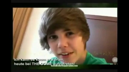 Justin Bieber и неговата коса ;d 