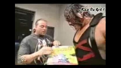 Wwe, Rvd Gives A Christmas Gift To Kane! 