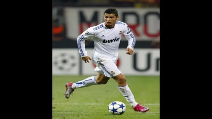 Cristiano Ronaldo Turn Around Pictures Hd...! 