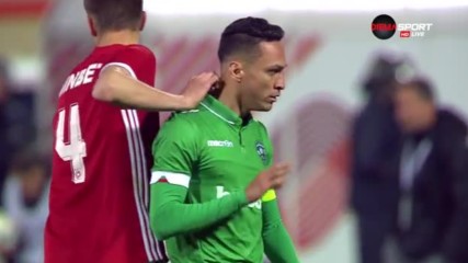 Пререкания между Чорбаджийски и Марселиньо след края на мача