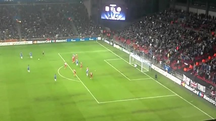 Давид Луиз вкара гол в стил Кристиано Роналдо