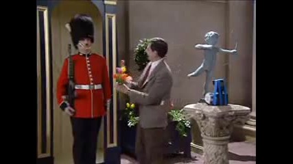 Mr Bean and the Guardsman 