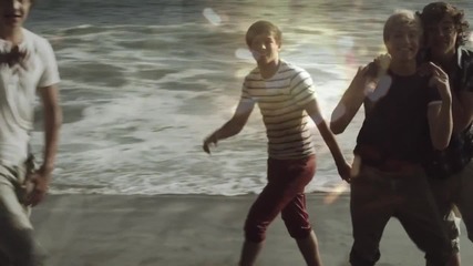 One Direction - What Makes You Beautiful ( Official Video + Превод )