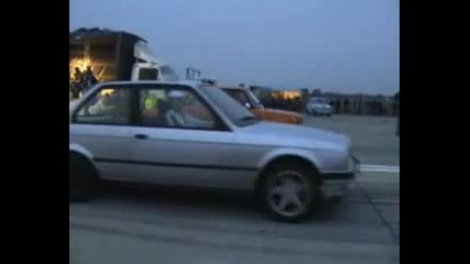 Lada Mv6 Vs. Bmw E30 