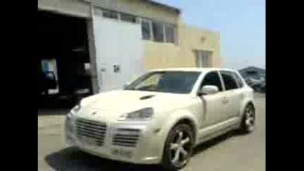 Porsche Cayenne Magnum 