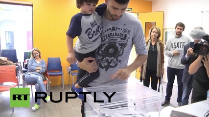 Испания: Футболната звезда Жерар Пике даде своя вот в Каталунските избори