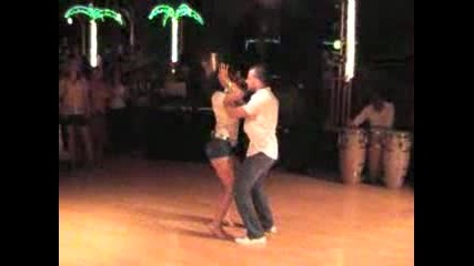Красив танц на Бачата