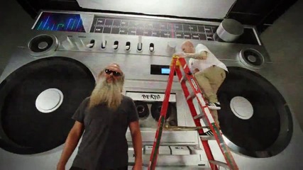 2013 » Eminem - Berzerk (explicit)
