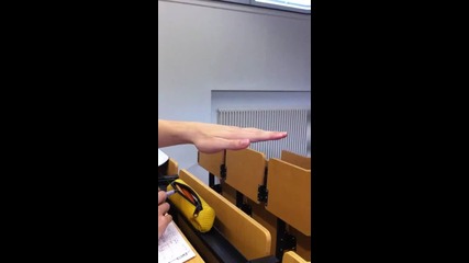 Какво не е наред с тази ръка