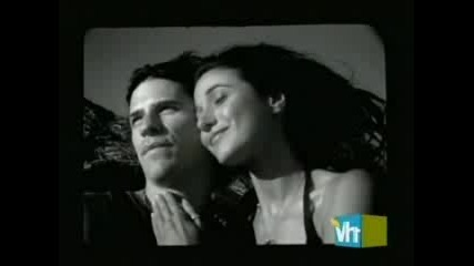 Hinder - Lips Of an Angel