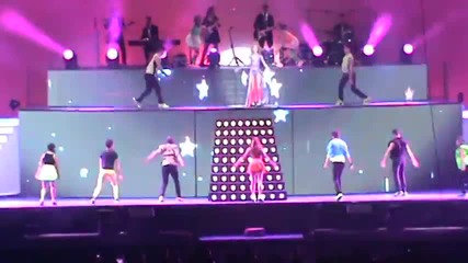 Violetta Live: 22. Juntos Somos Mas Барселона