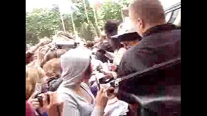 Tokio Hotel Razdavat Avtografi 13.07.08