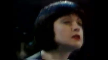 Cyndi Lauper - Working Class Hero