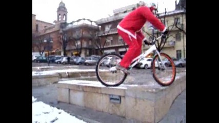 Дядо Коледовци на 2 гуми 