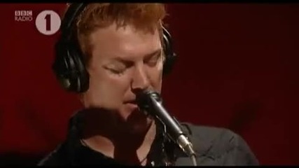 Them Crooked Vultures - Spinning in Daffodils 