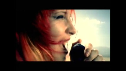 + Превод! Paramore - crushcrushcrush [ Official Music Video ]