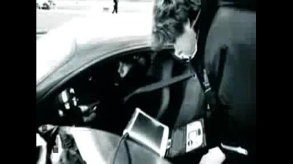 Cristiano Ronaldo vs Bugatti Veyron