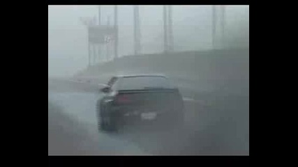 Nissan Skyline Drag Race
