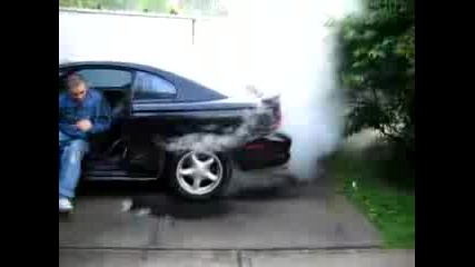 1995 - Mustang..gt.5.0 - Burnout