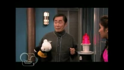 The Suite Life On Deck S02e26 - Starship Tipton Part 1