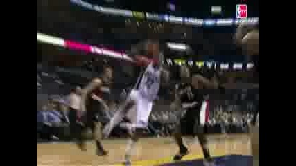Rudy Gay Drives in for the Slam.flv