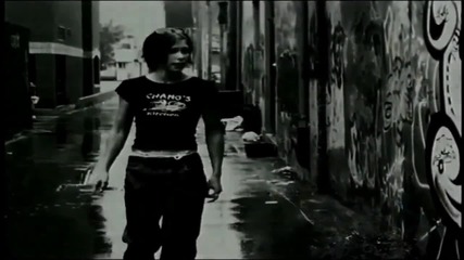 Raquel Gomez - So Strong Out