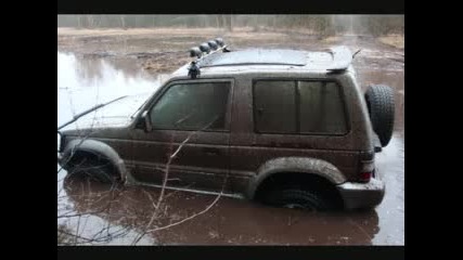 Луд с Mitsubishi pajero Off - road