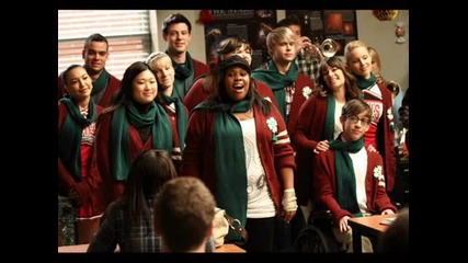 Най - яката коледна песен !!! Glee Welcome Christmas 