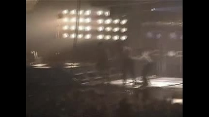 Пич Се Качва При Басист от Rammstein