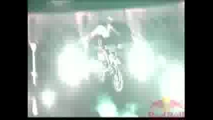 Опасни Трикове С Мотор - Motocross Mania