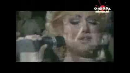 Muazzes Ersoy - Kirilsin Ellerim