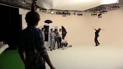 Федерер показва невероятни умения 