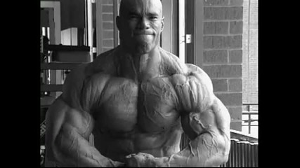 Kevin Levrone Позира 