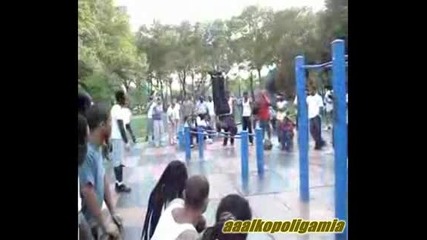 Street Pull Up 2011