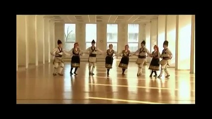 Български Фолклор - Четворно хоро ( изпълнение ) 