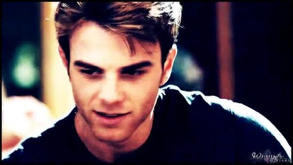Kol & Bonnie | Too Close
