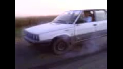 Рено 11 - пали гуми