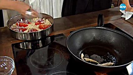 Сашка Васева приготвя пица с тесто от карфиол - На кафе (21.11.2017)