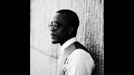 New Boyz Ft. Iyaz - Break My Bank Official