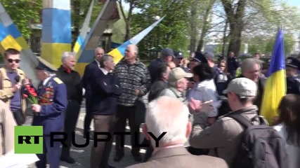 Ukraine: Police and nationalists disrupt peaceful May Day rally in Kharkov