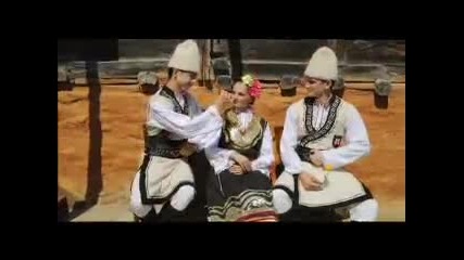 Poly Paskova i Zdravko Mandadjiev - Zaspala e baba Dora