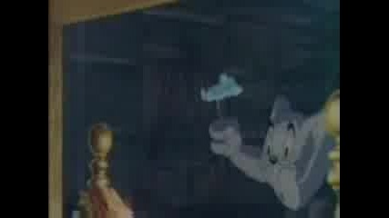 Tom And Jerry - 003 - The Night Before Chr
