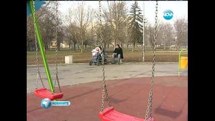 9-месечно бебе чака линейка близо 5 часа