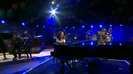 Alicia Keys - Fallin ( 2010 Fifa World Cup Live ) 