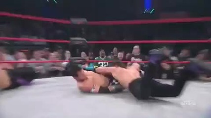 Diving rolling fireman carry slam, 450 Splash и задно салто 